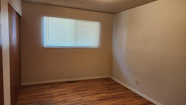Photo - 120 E Clark St