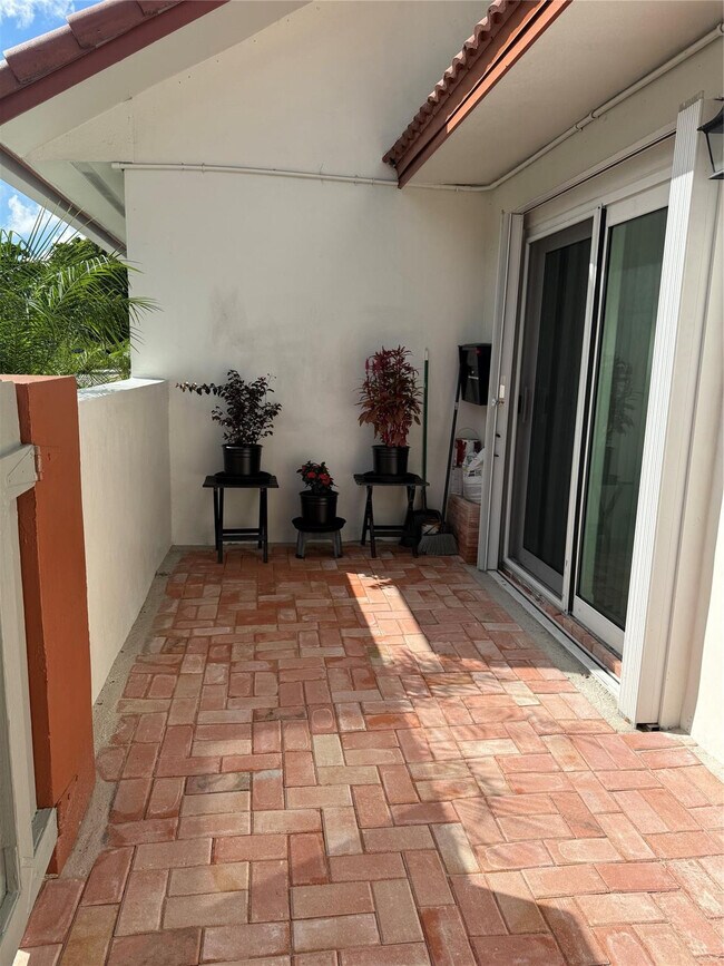 Photo - 3200 Coral Springs Dr
