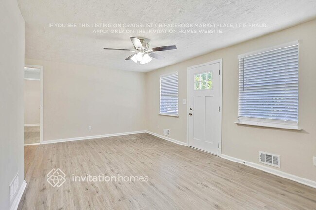 6265 Lakeview Dr