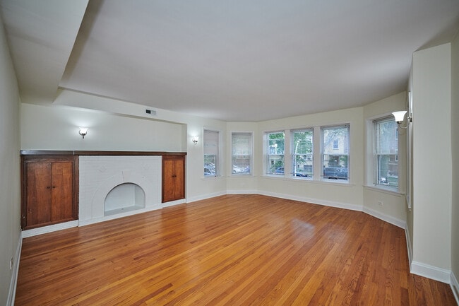 Photo - 6330 N Rockwell St Unit 1