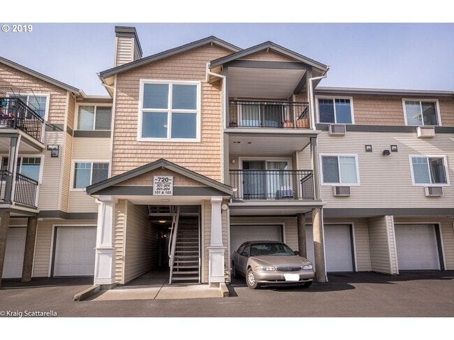 Photo - 720 NW 185th Ave Unit 303