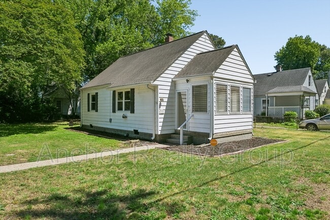 Building Photo - 7730 Ruthven Rd