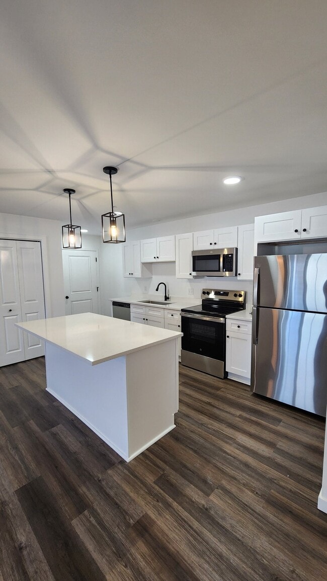 Photo - 865-851 Arthur Dr Unit 202A