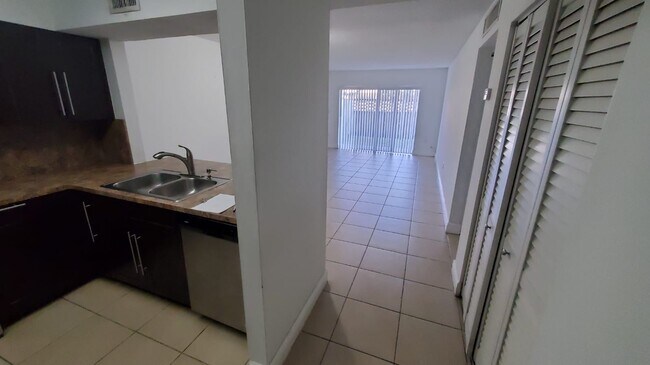 Photo - 19340 NE 19th Ave