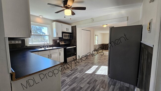 Photo - Beautiful 3 bed 1.5 bath home with Pole Ba...