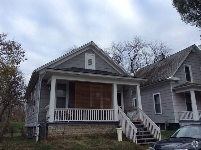 Building Photo - Adjacent to River Front Fort Wayne, Riverg... Rental