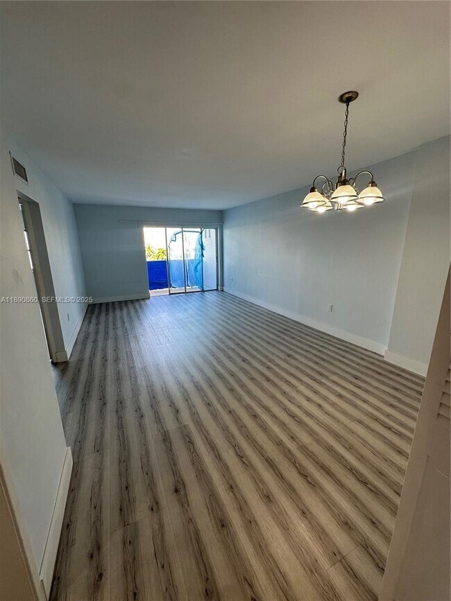 Photo - 400 Kings Point Dr Unit 614