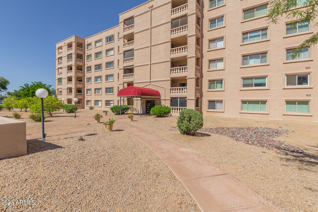 Building Photo - 7850 E Camelback Rd Unit 110 Rental