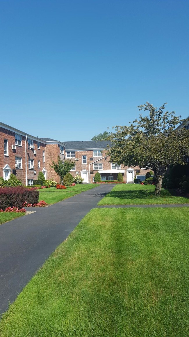 Photo - Eastcrest - No Availability