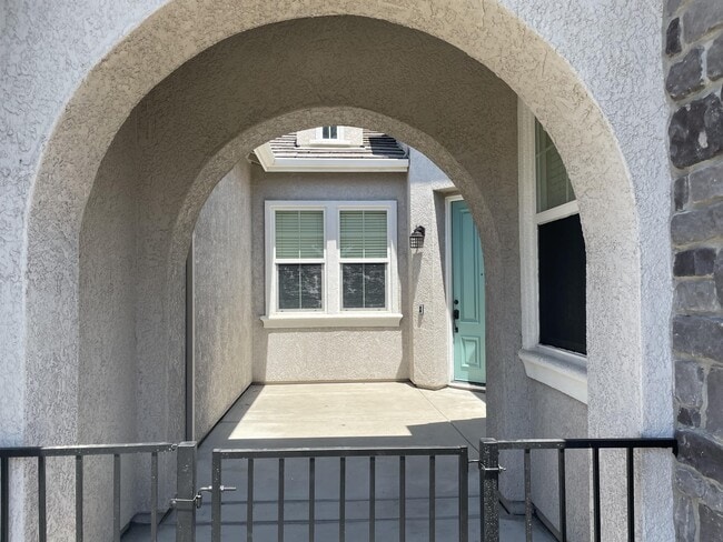 Photo - 6408 Vilamoura Way