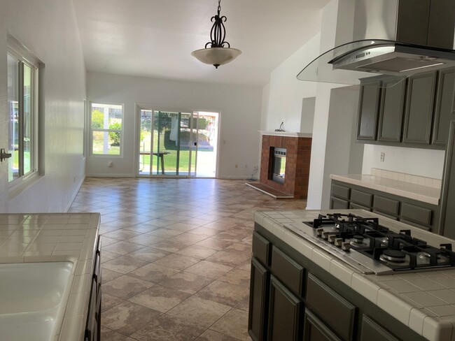 Photo - 542 Trailridge Dr