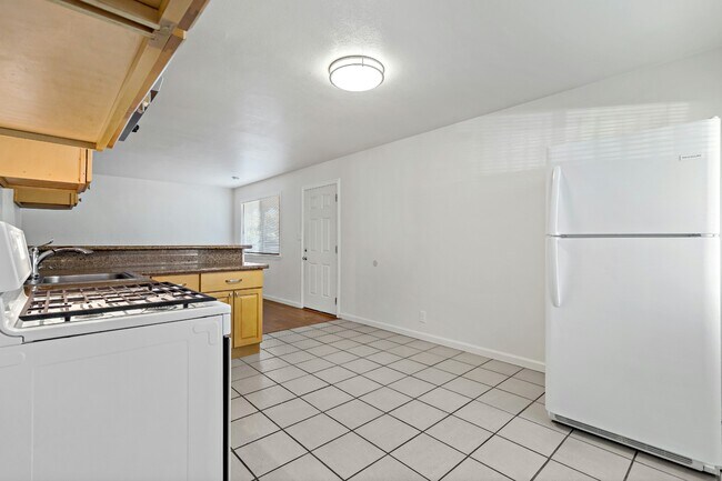 Photo - 10550 Topanga Dr Unit A