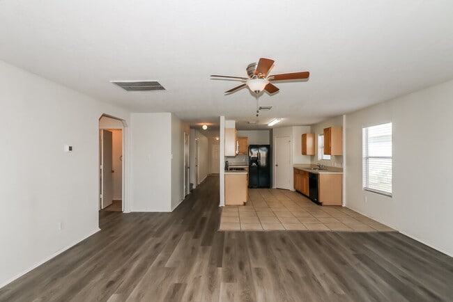 Photo - 3826 Rowlock Vine Dr