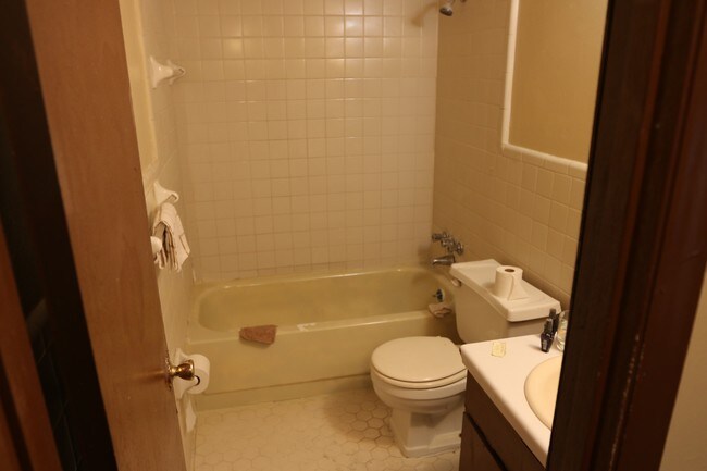 Photo - Westridge Apartments