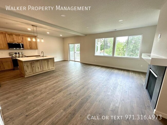 1019 E Rork Ct