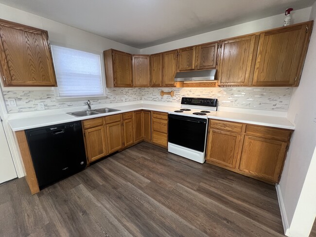 Photo - 86 Kriskarli Dr