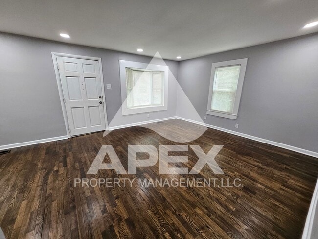 Photo - Craftsman Style 2 Bd 1 Ba Single Family Home w/Bonus rm & Garage in North Knox!