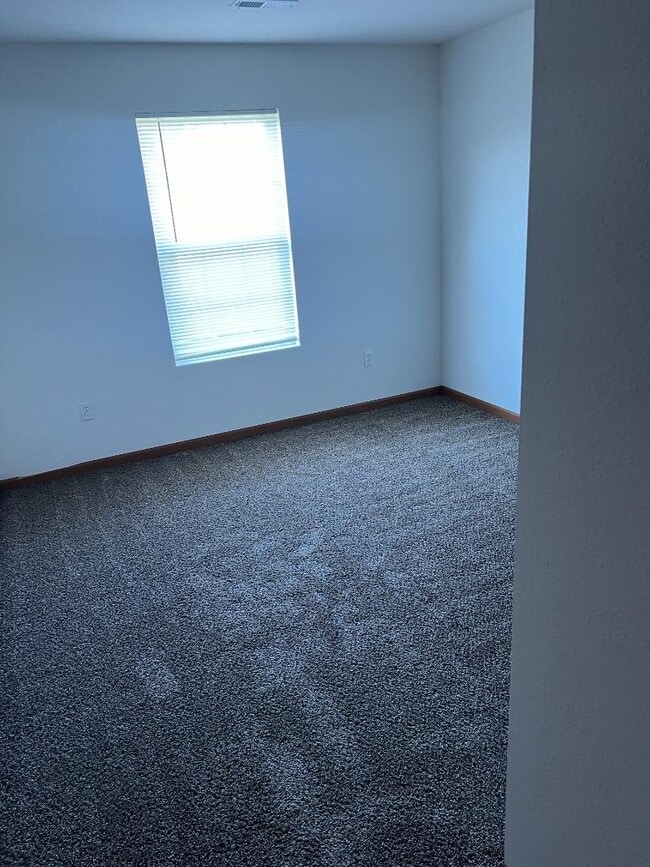 Photo - 100 Aldergate St