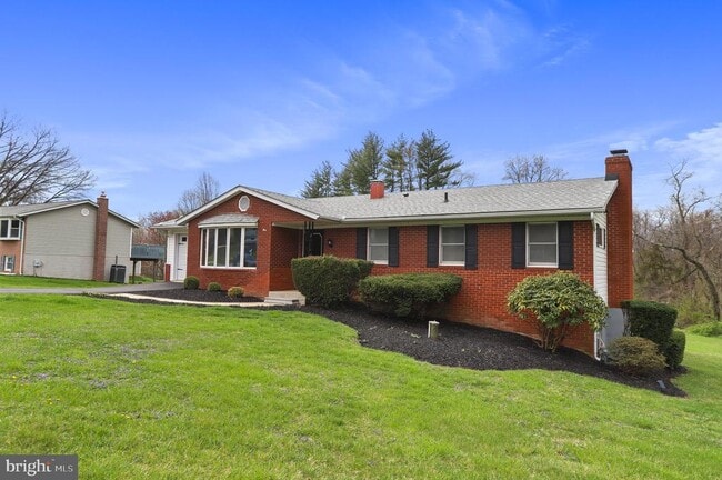 Photo - 5 Orchard Pl