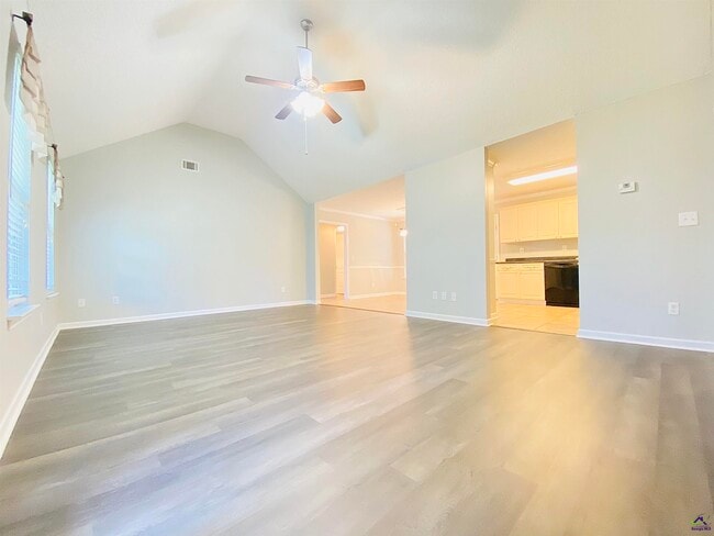 Photo - 202 Chimney Rock Rd