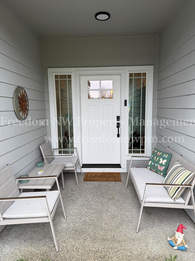 Photo - 17315 Pendleton St SW