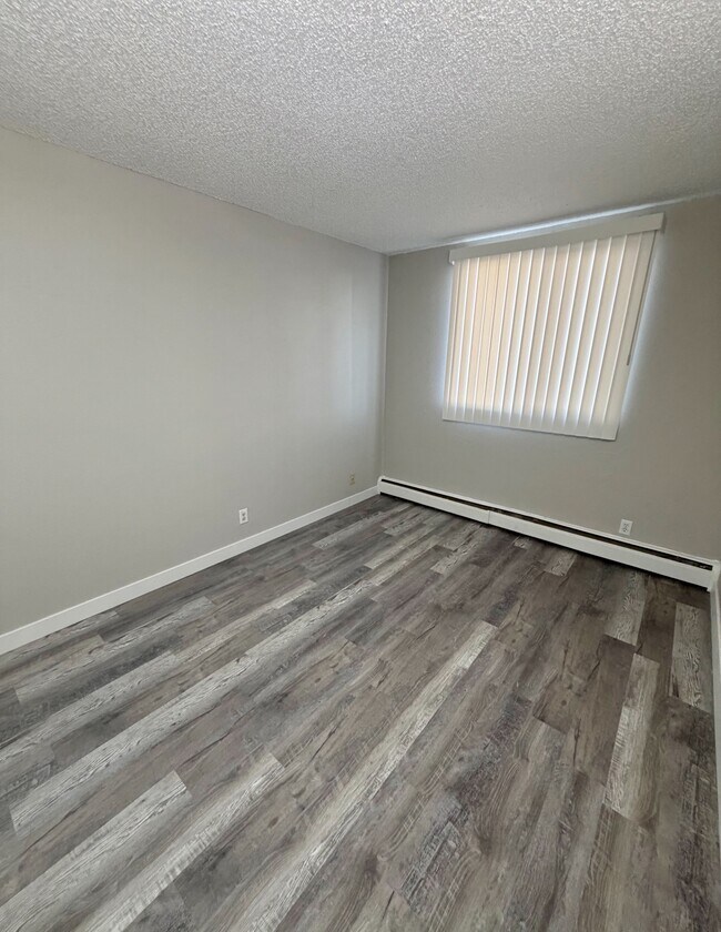 Marmont Springs Apartments