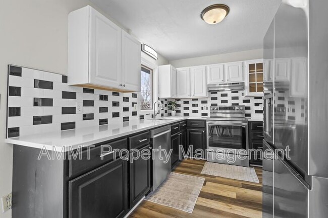 Building Photo - 1330 Brockman Ave