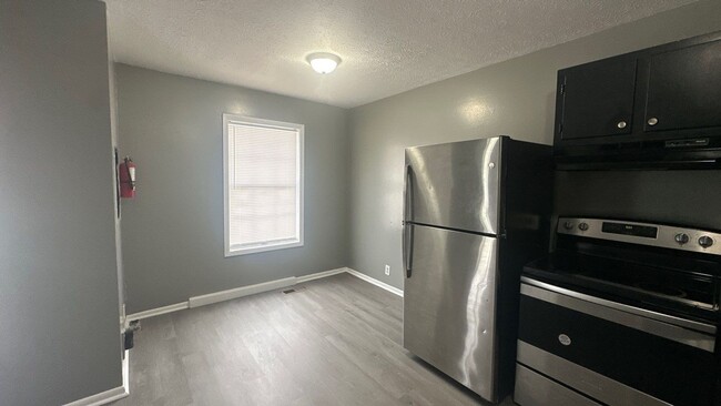Photo - FIRST FULL MONTHS RENT FREE!! 2 Bedroom Duplex with Huge Back Yard!