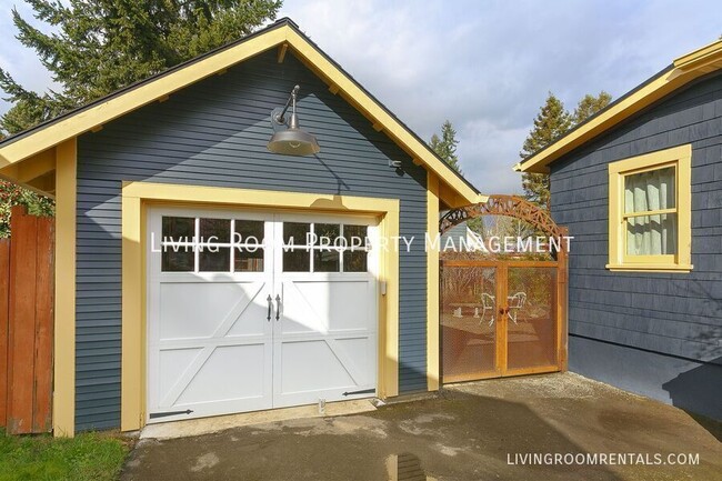 Photo - 1927 SE Spokane St