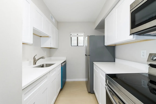 Building Photo - Village Park Apartments