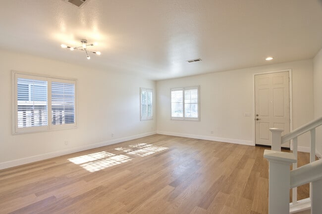 Photo - 36329 Capri Dr