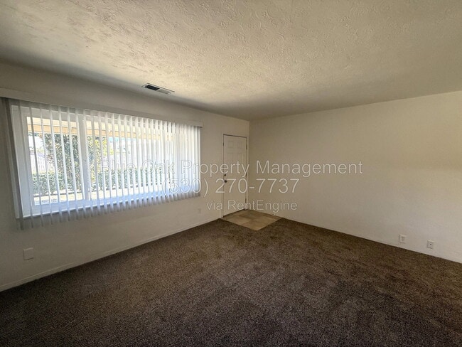 Photo - 172 Connors Ave