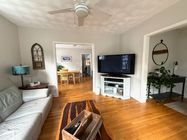 Photo - 37 Lindale Ave Unit 37 Lindale Ave