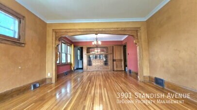 Photo - 3901 Standish Ave