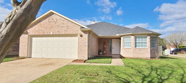 Photo - 19330 Larissa Dr