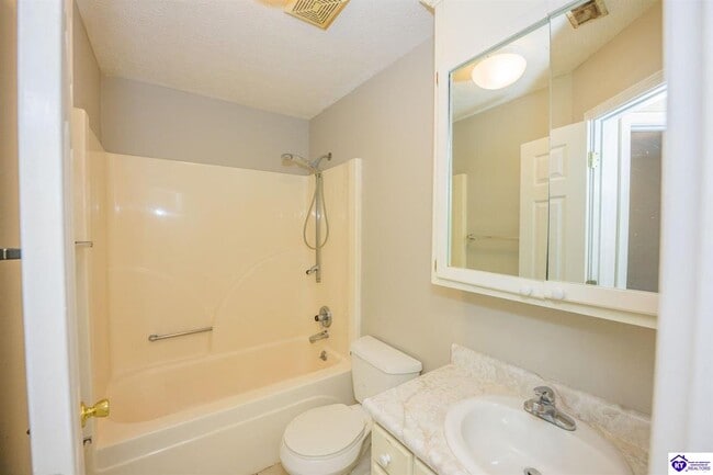 Photo - 356 Bittersweet Dr