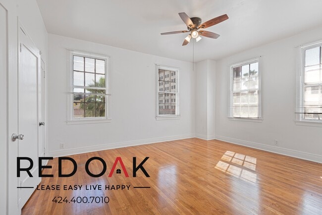 Building Photo - 2505 W 6th St Unit 203