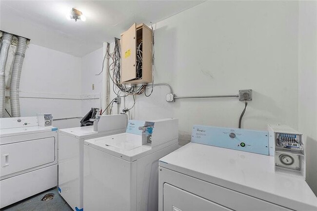 Photo - 395 SW 15th St Unit 10