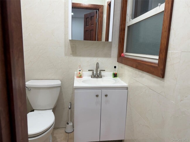 Photo - 190-56 103rd Ave