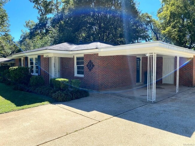 Photo - 940 Green Ridge Ct