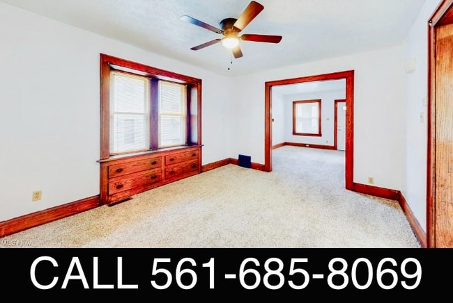 Photo - 67 E Archwood Ave