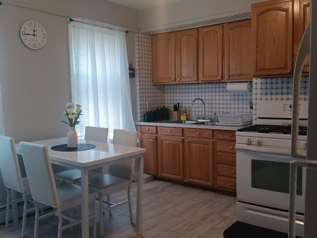 Photo - 125 Salina St Unit ID1373620P