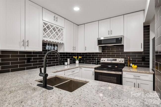 Photo - 10943 Carmel Crossing Rd