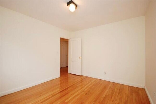 Photo - 150 Beaconsfield Rd Unit 1