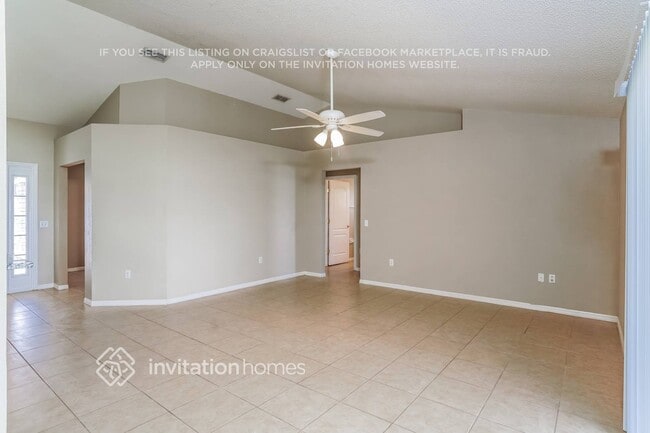 7410 Loblolly Ave