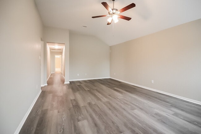 Photo - 5226 El Tigre Ln