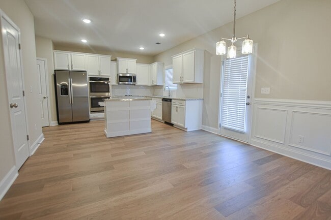 Photo - 1113 Henry Pl Blvd