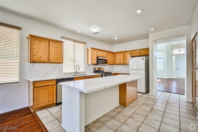Building Photo - 9806 Curtsy Ave Rental