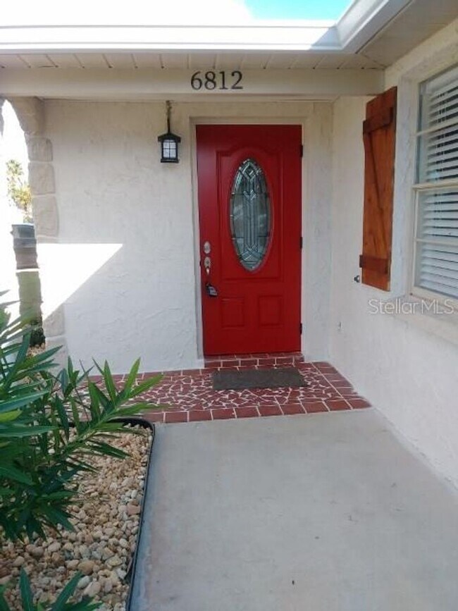 Photo - 3/2/1 LOCATED IN PORT RICHEY