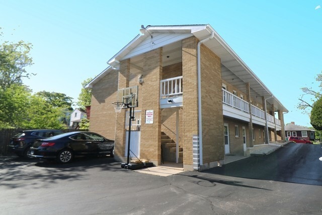 Photo - 220 Griffing Ave